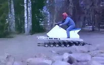 Xe địa hình điện có tới... 18 bánh