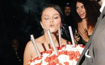 Selena Gomez mừng sinh nhật tuổi 31 bên loạt sao hạng A