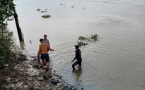 TP Hồ Chí Minh: Tìm thấy thi thể 2 bé trai đuối nước gần cầu Hiệp Phước