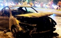Nha Trang: Ô tô đang lưu thông trên đường bốc ngờ bốc cháy trơ khung
