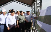 Thủ tướng đến kiểm tra tiến độ thi công dự án Vành đai 3 TP Hồ Chí Minh