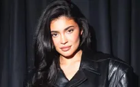 Kylie Jenner hối hận vì phẫu thuật thẩm mỹ