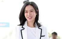 Son Ye Jin xuất hiện trước công chúng lần đầu tiên sau khi sinh con