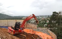 Bị phạt 45 triệu đồng vì xây taluy trái phép