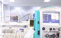 Cứu người đàn ông ngừng tuần hoàn do bị điện giật khi đang rửa xe