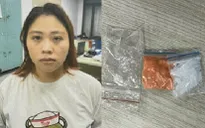 Giấu ma túy trong áo ngực để mang đi bán cho khách