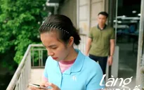 Làng trong phố - Tập 2: Đội trưởng bắt quả tang Hoài lén gọi điện trong giờ làm