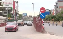 Tạm dừng thi công mở rộng đường Âu Cơ