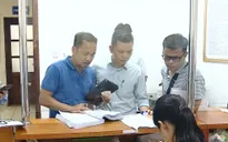 Người dân đổ xô đi đổi biển số xe