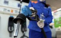 Giá xăng, dầu tiếp tục tăng, có loại tăng gần 2.000 đồng/lít
