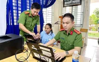 Chip-based ID cards issued to 186 disabled citizens in Ho Chi Minh City