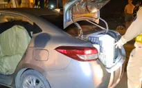 Phát hiện xe chở hàng ngàn bao thuốc lá lậu sau tai nạn giao thông