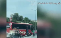 Hà Nội tăng cường xử lý xe đón trả khách sai quy định