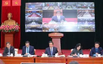 'Nóng" vấn đề mức lương, việc dạy học theo chương trình mới