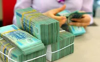 Lãi suất tiết kiệm đồng loạt giảm
