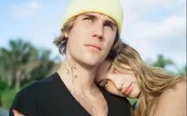 Hailey Bieber bắt đầu tham gia vào việc kinh doanh của chồng