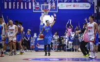 VBA 2023 - Game 54: Hanoi Buffaloes tạm biệt sân nhà bằng màn "lội ngược dòng" quả cảm