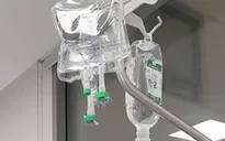 1 người tử vong, 2 người nguy kịch vì ngộ độc rượu