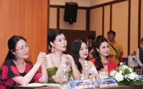 Thanh Hương ngồi ghế nóng cuộc thi MC nhí