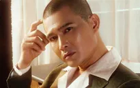 Quang Sự khoe ảnh Công "xuống tóc"