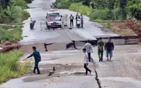 Mưa lớn kéo dài, Lâm Đồng tiếp tục di dời dân