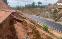 Nhiều tuyến đường ở Tây Nguyên hư hỏng do mưa lớn kéo dài