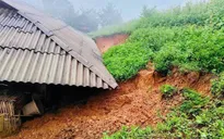 Cao Bằng: Mưa lớn kéo dài gây sạt lở nhiều công trình giao thông, nhà dân