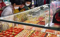 USD mạnh lên "ép" giá vàng đi xuống
