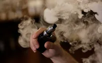 Loạn thần vì sử dụng thuốc lá điện tử