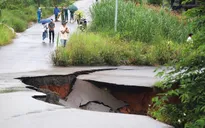 Cử tri và Nhân dân lo lắng về thời tiết cực đoan, dịch tay chân miệng, sốt xuất huyết