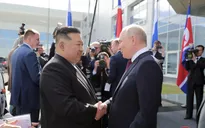 Chủ tịch Triều Tiên Kim Jong-un thăm nhà máy sản xuất máy bay quân sự ở Viễn Đông, Nga