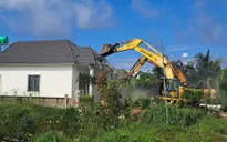 Cưỡng chế 14 căn biệt thự xây dựng trái phép ở Phú Quốc