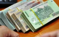 Gửi tiết kiệm ngân hàng kỳ hạn 12 tháng cao nhất chỉ còn 6,8%/năm