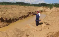 Ngăn chặn khai thác cát trái phép trên sông Chu