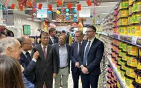 Hàng hóa Việt Nam lên kệ siêu thị Pháp