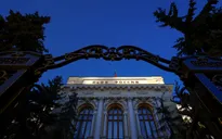 Nga mở rộng hạn chế chuyển tiền ra nước ngoài