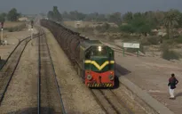 Pakistan nhận chuyến hàng nhiên liệu đầu tiên của Nga