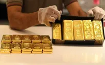 Giá vàng lao dốc, thủng ngưỡng hỗ trợ quan trọng