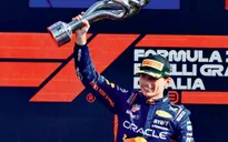 Max Verstappen thiết lập lịch sử tại F1