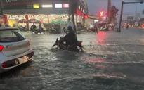 Bà Rịa - Vũng Tàu: Quốc lộ 51 ngập nặng sau trận mưa lớn
