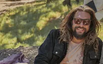 Hậu ly hôn, Jason Momoa trở thành người "vô gia cư"