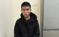 Tên cướp chui vào gầm giường, chờ nạn nhân ngủ say rồi bóp cổ cướp tài sản