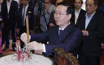 Chủ tịch nước dâng hương tưởng niệm Chủ tịch Hồ Chí Minh