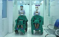 5 năm nhìn con trai bị dày vò bởi suy thận giai đoạn cuối, người mẹ quyết hiến thận cứu con