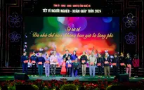Chủ tịch Quốc hội dự chương trình “Tết vì người nghèo” tại Nghệ An