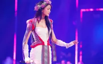 H’Hen Niê "solo đầy căng thẳng” tiến vào chung kết Chị đẹp đạp gió rẽ sóng