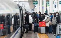 Trung Quốc bắt đầu kỳ Xuân vận, lượng tàu xe dịp Tết tăng kỷ lục