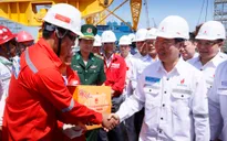 Chủ tịch nước Võ Văn Thưởng thăm, chúc Tết người lao động trên giàn khoan dầu khí