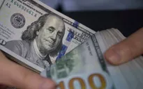 Đồng USD hướng tới mức tăng hàng tháng lớn nhất trong 5 tháng