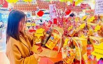 Siêu thị mở cửa xuyên Tết phục vụ người dân mua sắm